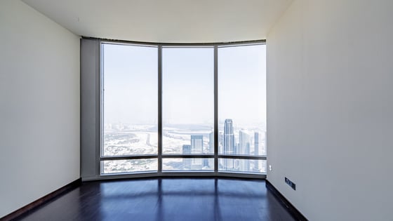 Burj Khalifa 2BR + Maid | Fountain & City Views, picture 11