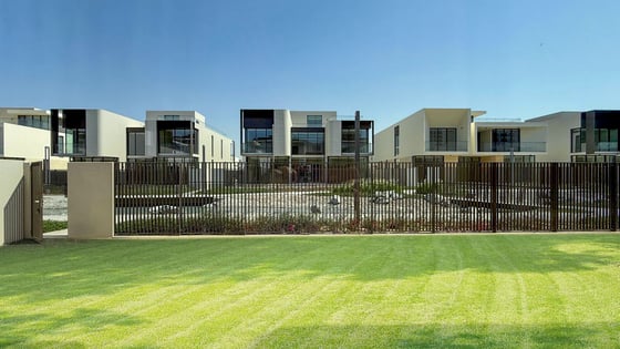 Classic Type | On the Lake | Near Handover, picture 18