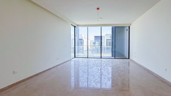 Classic Type | On the Lake | Near Handover, picture 9