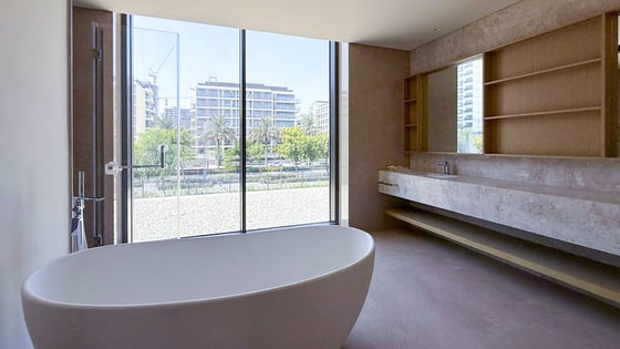 Classic Type | On the Lake | Near Handover, picture 15