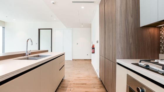 VACANT Premium 2BR | High Floor | 2 Parking Bays, picture 6