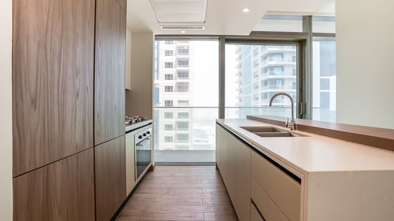 VACANT Premium 2BR | High Floor | 2 Parking Bays, picture 5