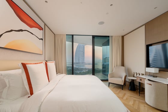 Panoramic Views of the Jumeirah Hotel’s Resorts, picture 27