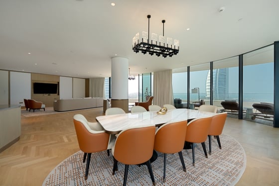 Panoramic Views of the Jumeirah Hotel’s Resorts, picture 10