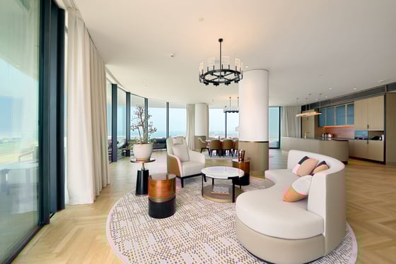 Panoramic Views of the Jumeirah Hotel’s Resorts, picture 3