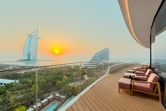 Panoramic Views of the Jumeirah Hotel’s Resorts, picture 23
