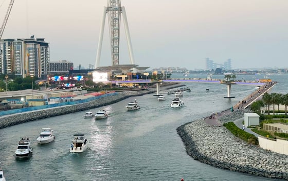 Stunning Penthouse Fully Furnished - Vacant, picture 2