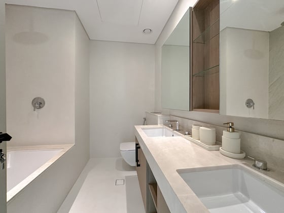 Stunning Penthouse Fully Furnished - Vacant, picture 11