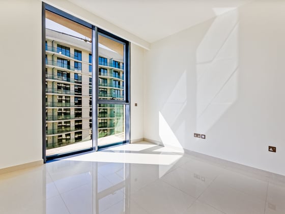 Brand New | High Floor | Ocean View | Vacant | 1 Bed, picture 7