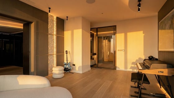 One of a kind Unit - Vacant - Upgraded, picture 5