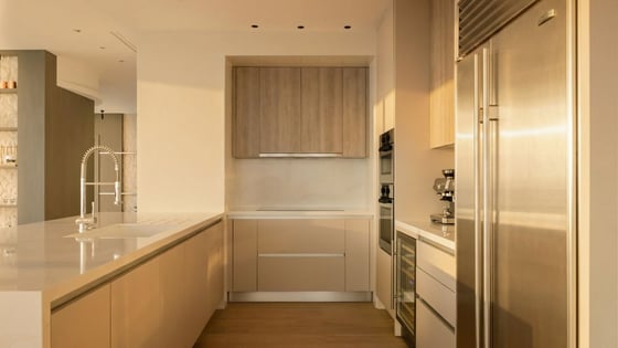 One of a kind Unit - Vacant - Upgraded, picture 8