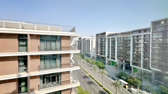 Furnished Elegance | 3BR Home | Park Point Views, picture 15