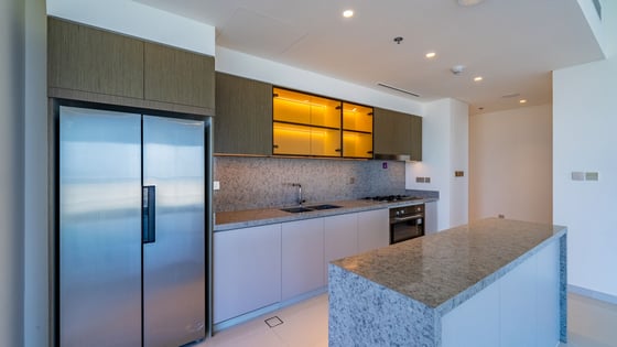 Full Sea View| High Floor | Emaar Grand Bleu Beachfront, picture 7