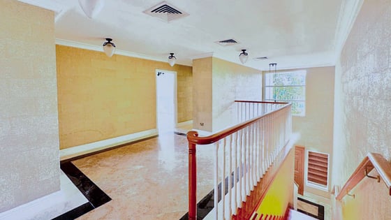 Tastefully upgraded 5BR | Pool | Golf Course, picture 6