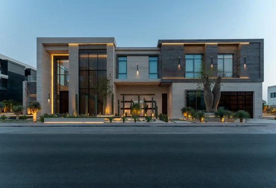 Custom Built Signature Villa on Palm Jumeirah, picture 1