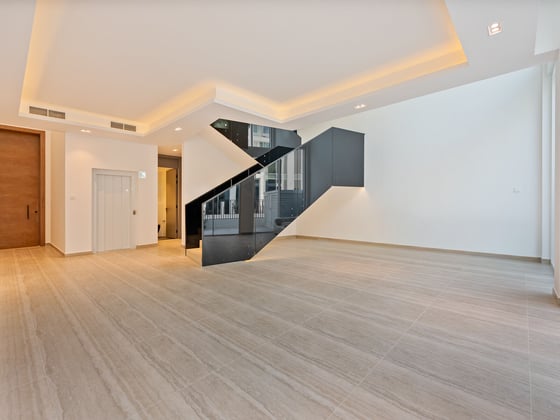 Brand New 4BR Townhouse | Plunge Pool | Single Row, picture 3