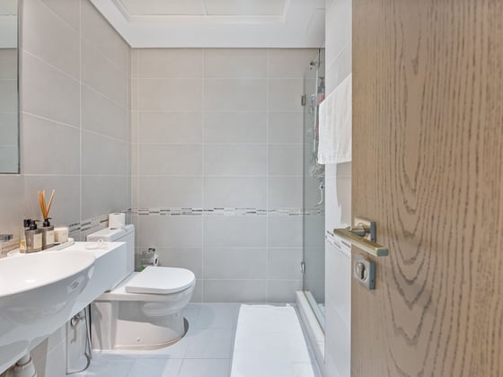 Well maintained | 2BR with Maid’s | Tenanted, picture 11