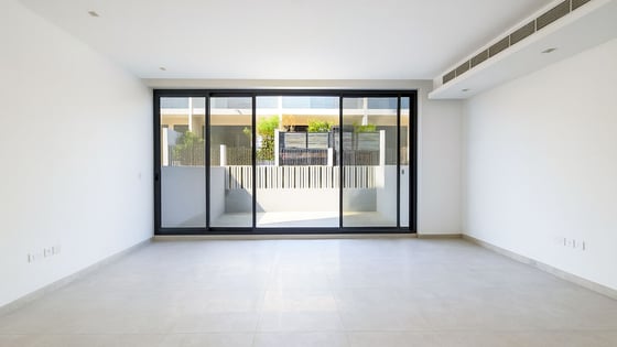 Elegant 3BR Villa | Prime Al Furjan Location, picture 2