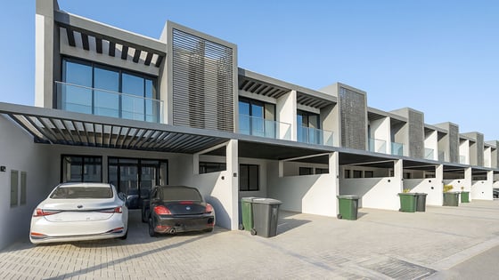 Elegant 3BR Villa | Prime Al Furjan Location, picture 1