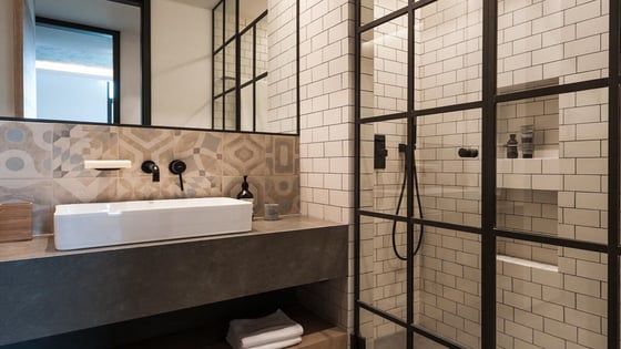 Skyline Serenity | Luxury 2BR at The Terraces, picture 10