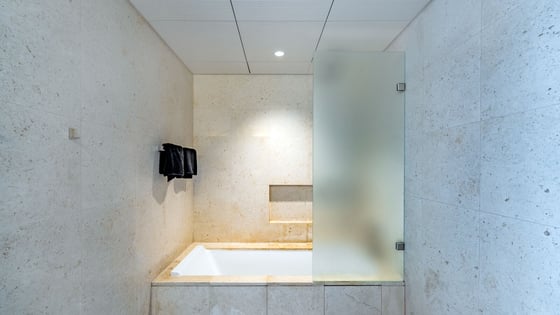 Best Views to the Fountain | Vacant | Furnished, picture 19