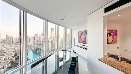 Best Views to the Fountain | Vacant | Furnished, picture 4