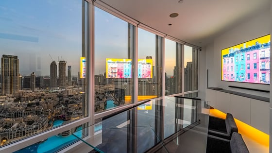 Best Views to the Fountain | Vacant | Furnished, picture 3