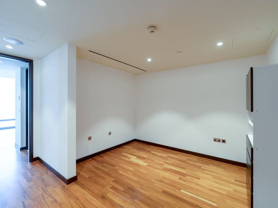 Skyline Luxury | High-Floor| Iconic Views, picture 15