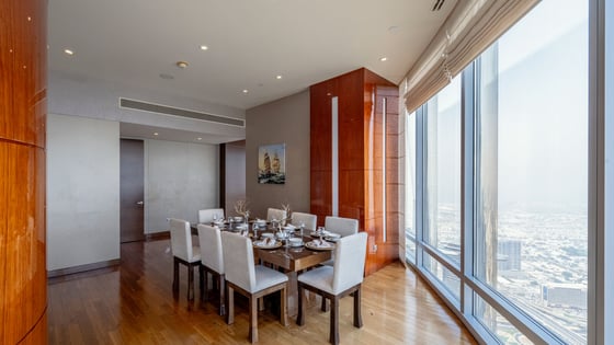 Iconic Urban Luxury at the Burj Khalifa, picture 8