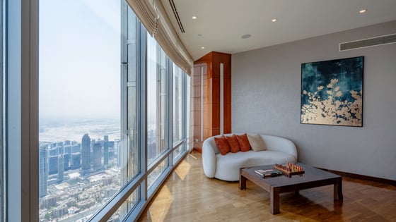 Iconic Urban Luxury at the Burj Khalifa, picture 6