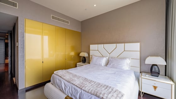 Iconic Urban Luxury at the Burj Khalifa, picture 17