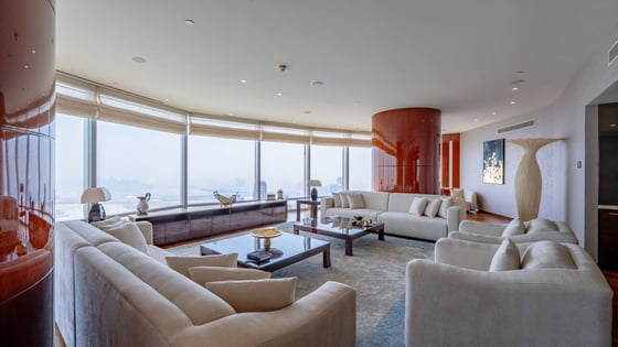 Iconic Urban Luxury at the Burj Khalifa, picture 2