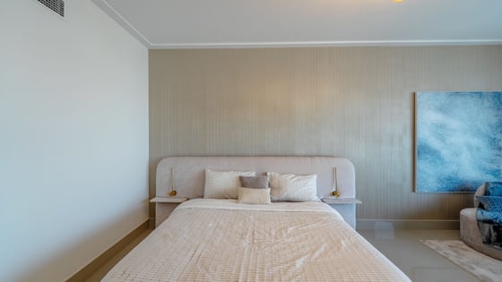 Furnished Downtown Living with Burj Khalifa Views, picture 14