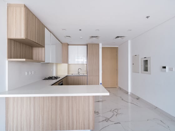 VACANT | Spacious 2BR | Pool View | Great location, picture 7