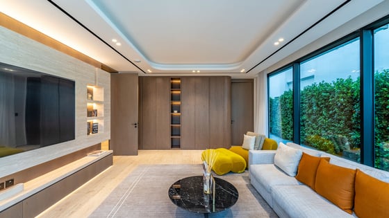 Exceptional Beachfront Villa with Atlantis Views, picture 5