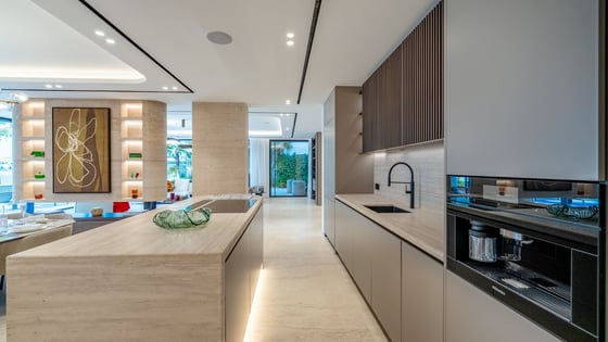 Exceptional Beachfront Villa with Atlantis Views, picture 9