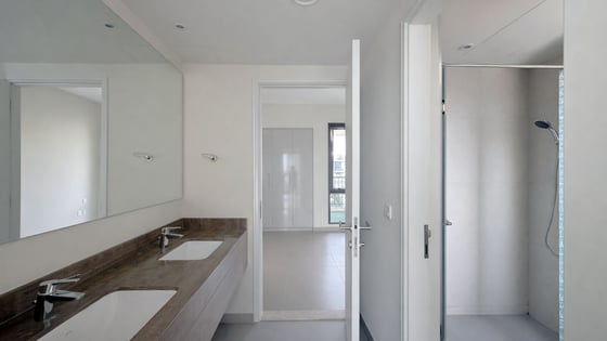 Skyline Elegance | 4BR Townhouse | Prime Spot, picture 13