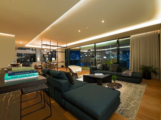 Exclusively Listed Penthouse with a Private Pool, picture 18