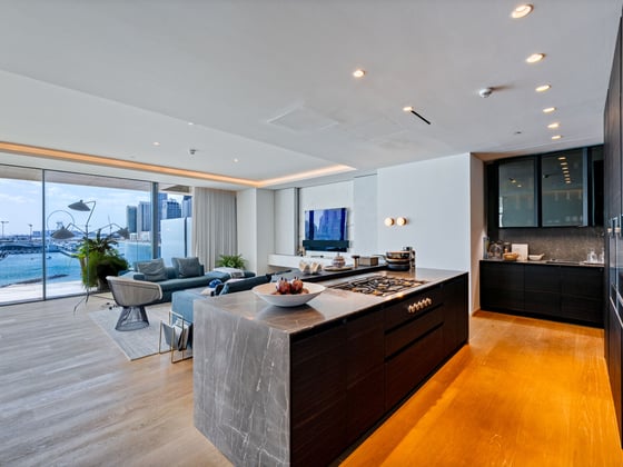 Exclusively Listed Penthouse with a Private Pool, picture 5
