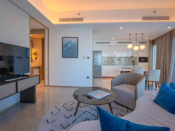 Stunning 2-Bed Apartment | Dubai Creek Harbour, picture 2
