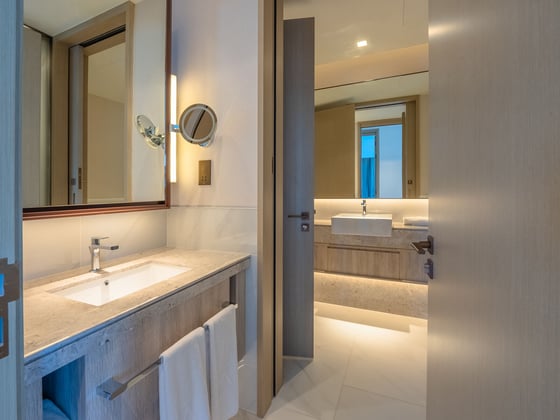 Stunning 2-Bed Apartment | Dubai Creek Harbour, picture 17