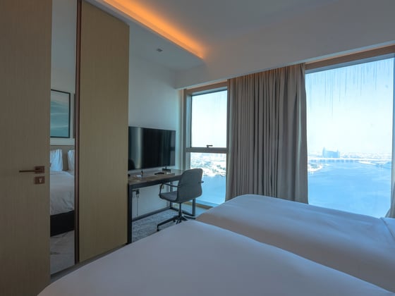 Stunning 2-Bed Apartment | Dubai Creek Harbour, picture 16