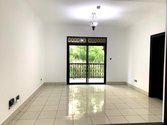 Burj Khalifa View | 2BR En-suite | Vacant mid Feb, picture 2