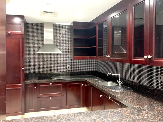 Burj Khalifa View | 2BR En-suite | Vacant mid Feb, picture 10