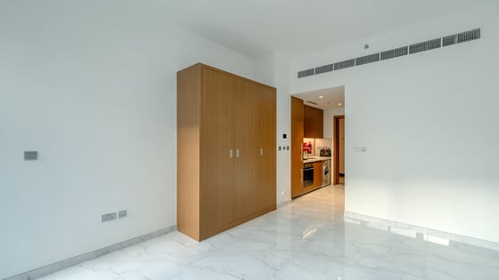 Brand New Studio | Pool View | Ready to move in, picture 3