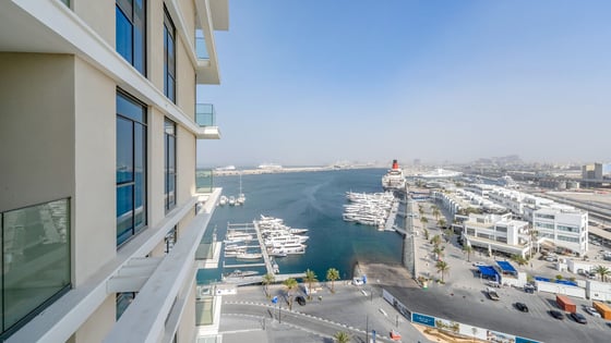 Skyline Serenity | Prime Location | Luxurious Living, picture 1