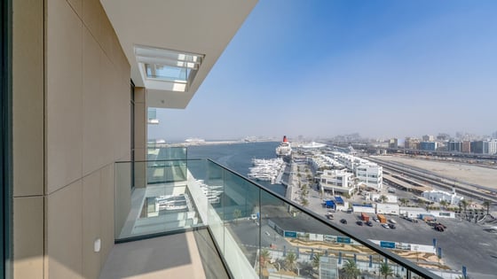 Skyline Serenity | Prime Location | Luxurious Living, picture 18