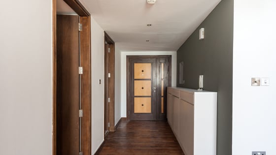 Elegant Loft Apartment with Sea Views in JBR, picture 12