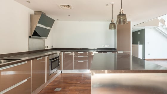 Elegant Loft Apartment with Sea Views in JBR, picture 5