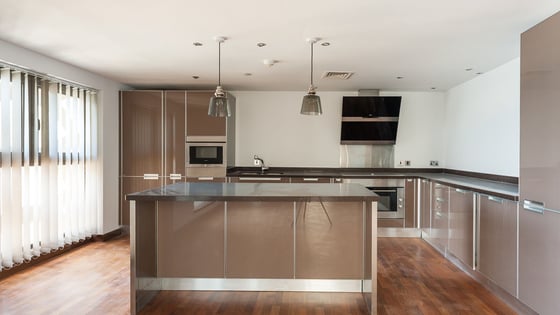 Elegant Loft Apartment with Sea Views in JBR, picture 6